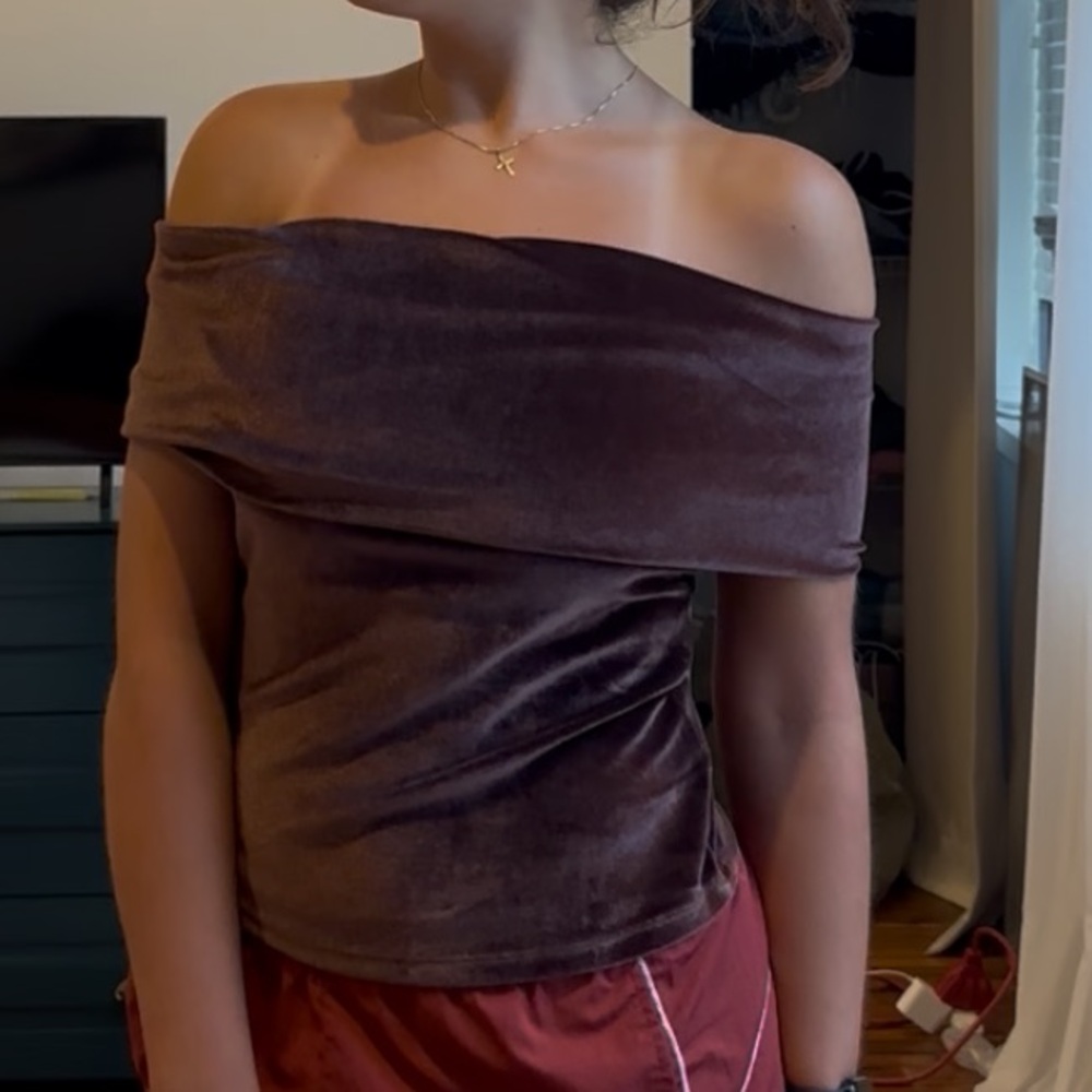OAK + FORT Chocolate Off-Shoulder Top